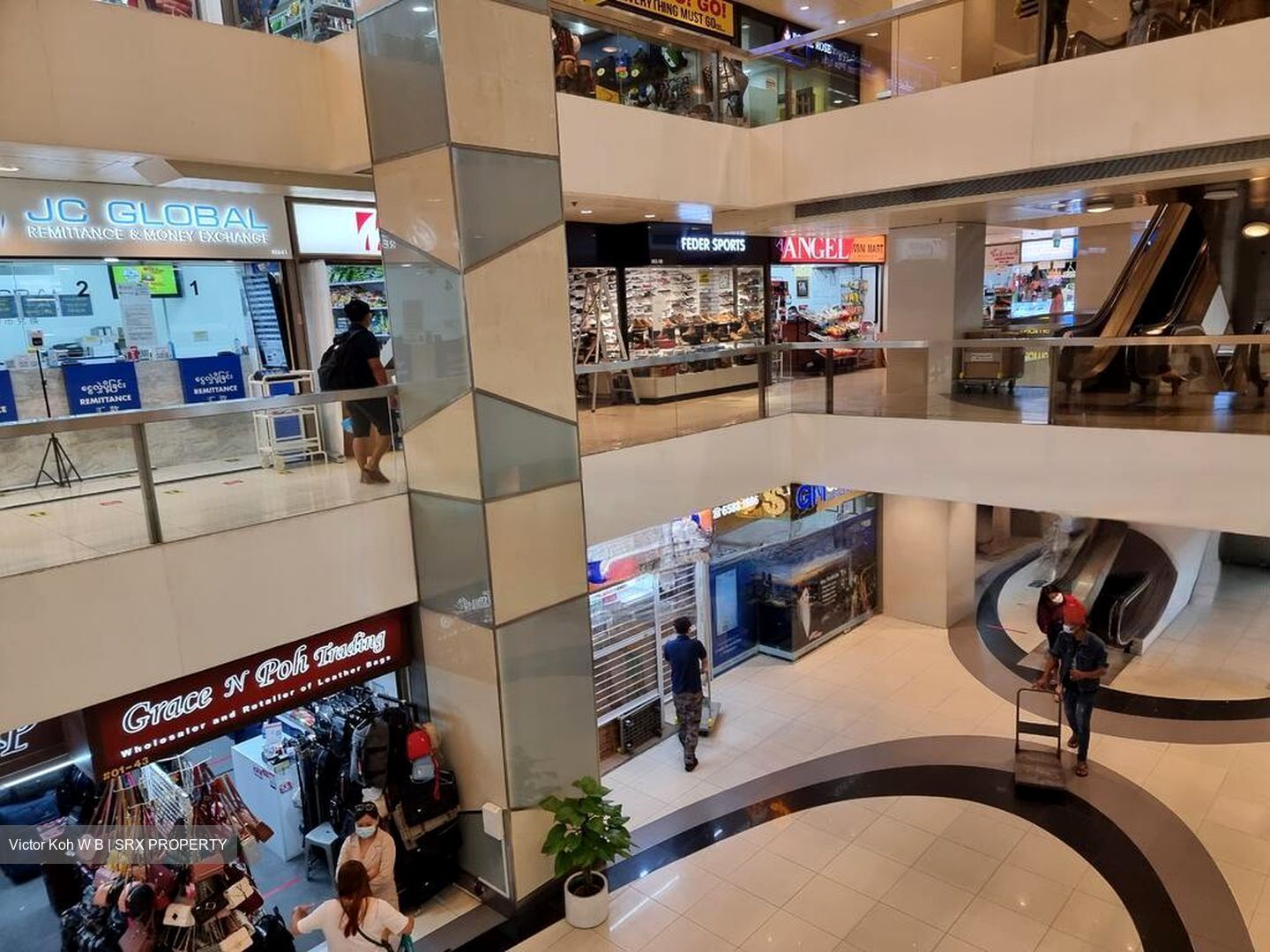 Peninsula Shopping Complex (D6), Office #452166461